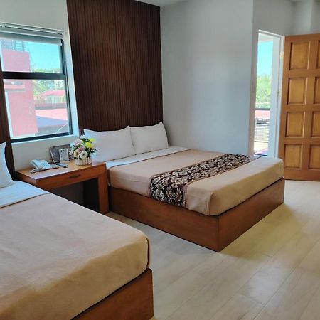 Hotel Carmelita Tuguegarao by Eksteriør bilde